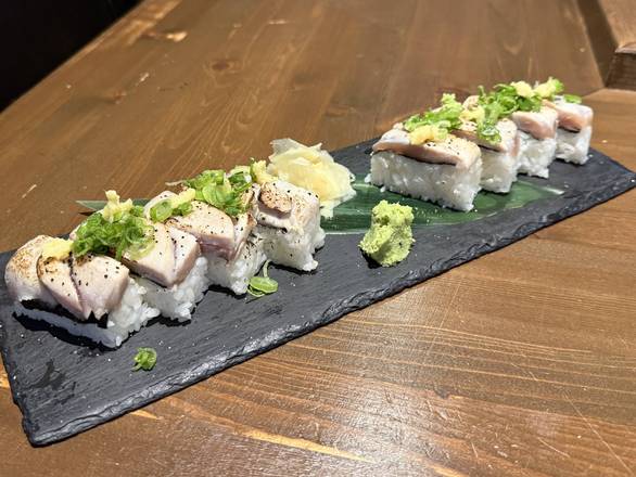 Seared Tuna Battera (炙りツナバッテラ)